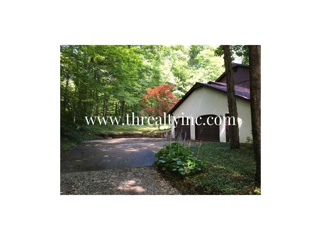 6731 Fox Run Cir - Photo 3 of 24
