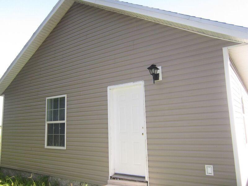 90 Diana Ave - Photo 3 of 16