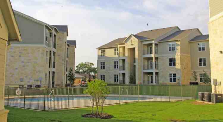 Oakland Hills Apartments - Photo 2 of 20