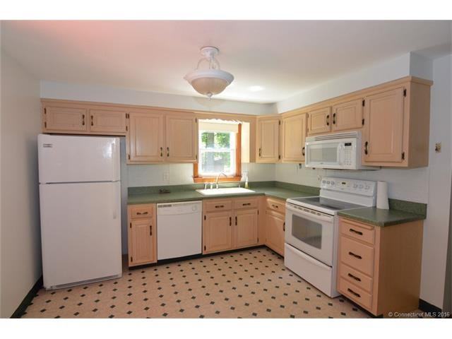 58 Bolton Center Rd - Photo 2 of 19