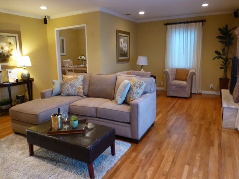 1151 N Meadows Ave - Photo 2 of 11