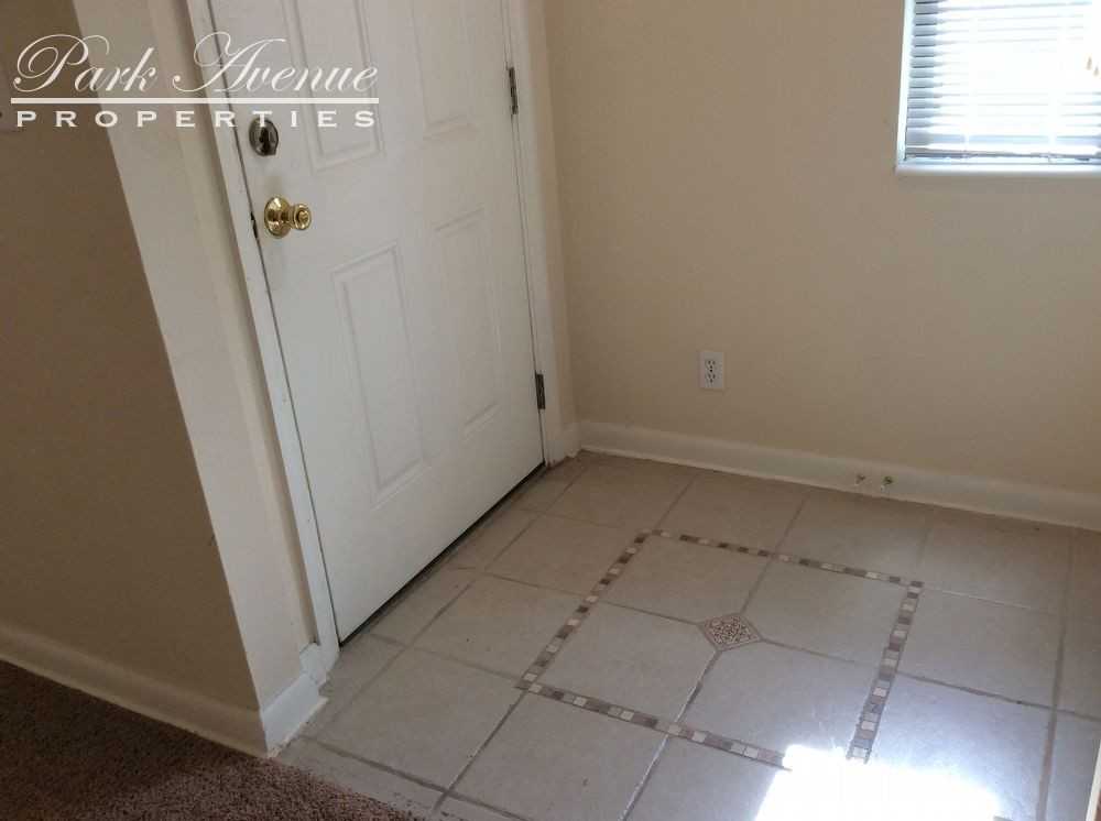 2511 Green Oak Dr - Photo 3 of 20