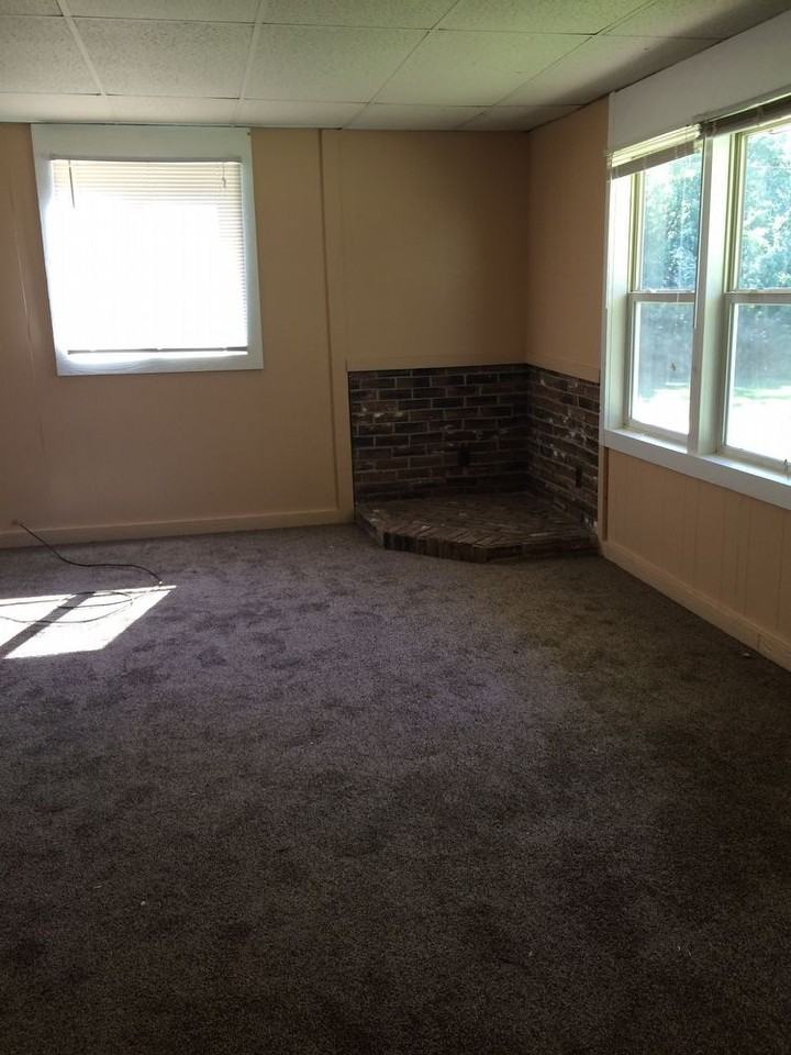 1213 N Lake George Rd - Photo 3 of 8