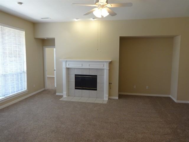 6213 Richmond Dr - Photo 2 of 12