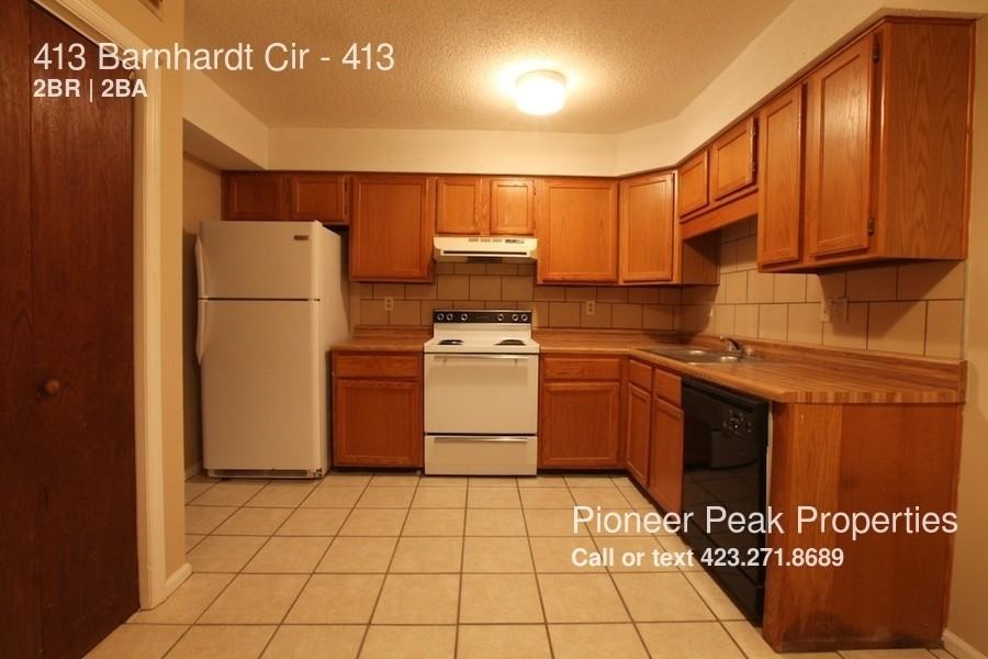 413 Barnhardt Cir #413 - Photo 2 of 5