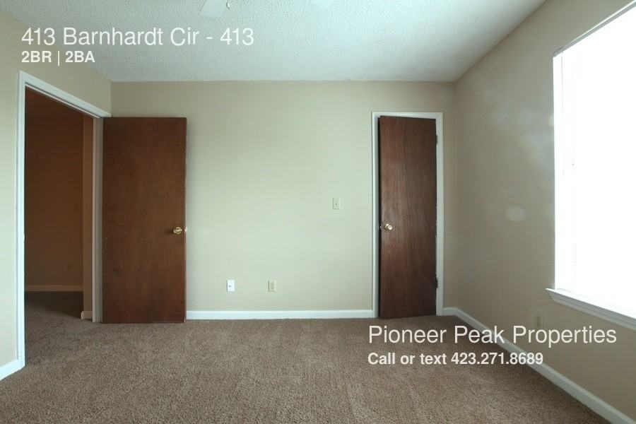413 Barnhardt Cir #413 - Photo 3 of 5