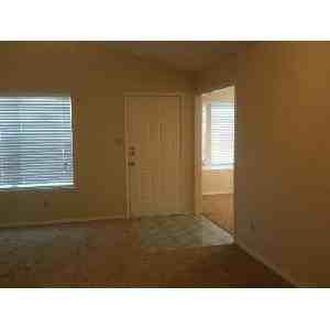 3913 Bond St - Photo 2 of 11