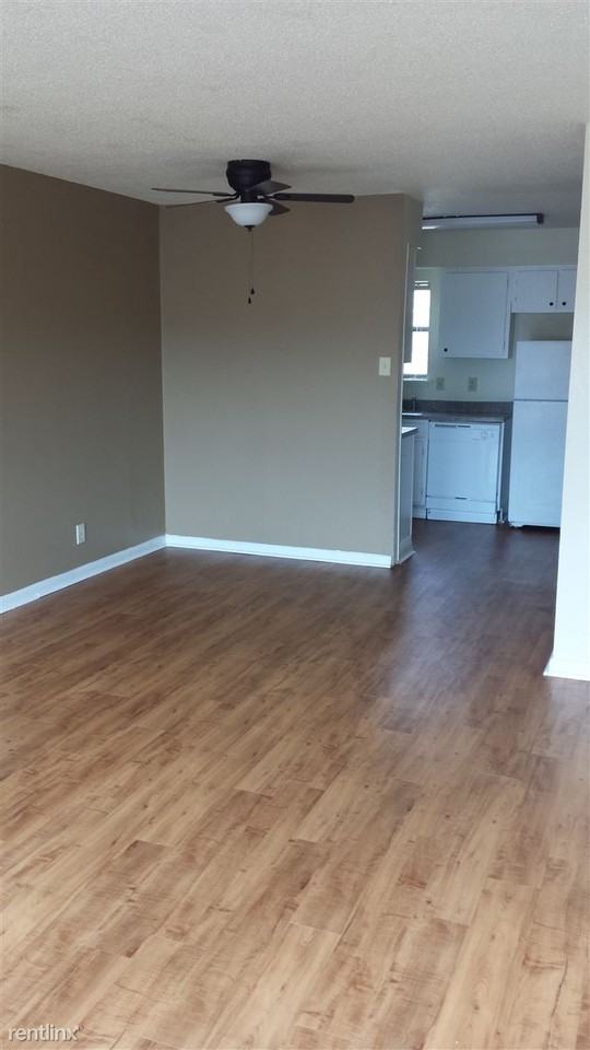 Coral Cay Apartments - Photo 3 of 5