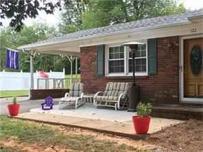 122 Northview Dr - Photo 3 of 16