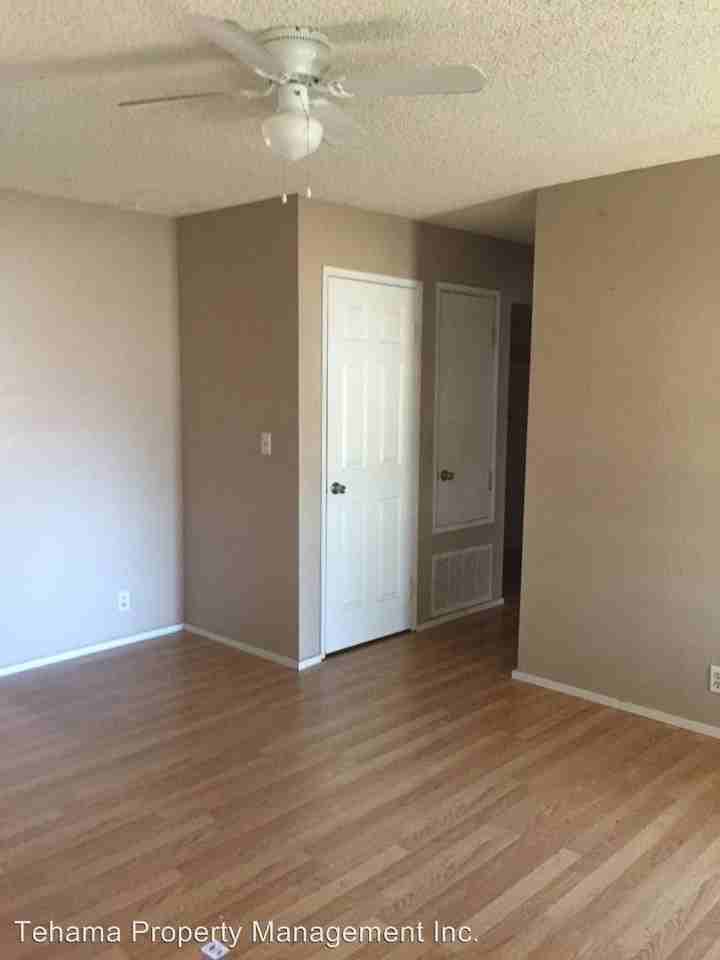 730 Crosby Ln - Photo 2 of 8