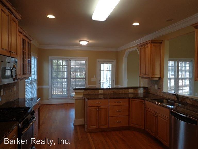 1405 Grason Crockett Dr - Photo 3 of 14