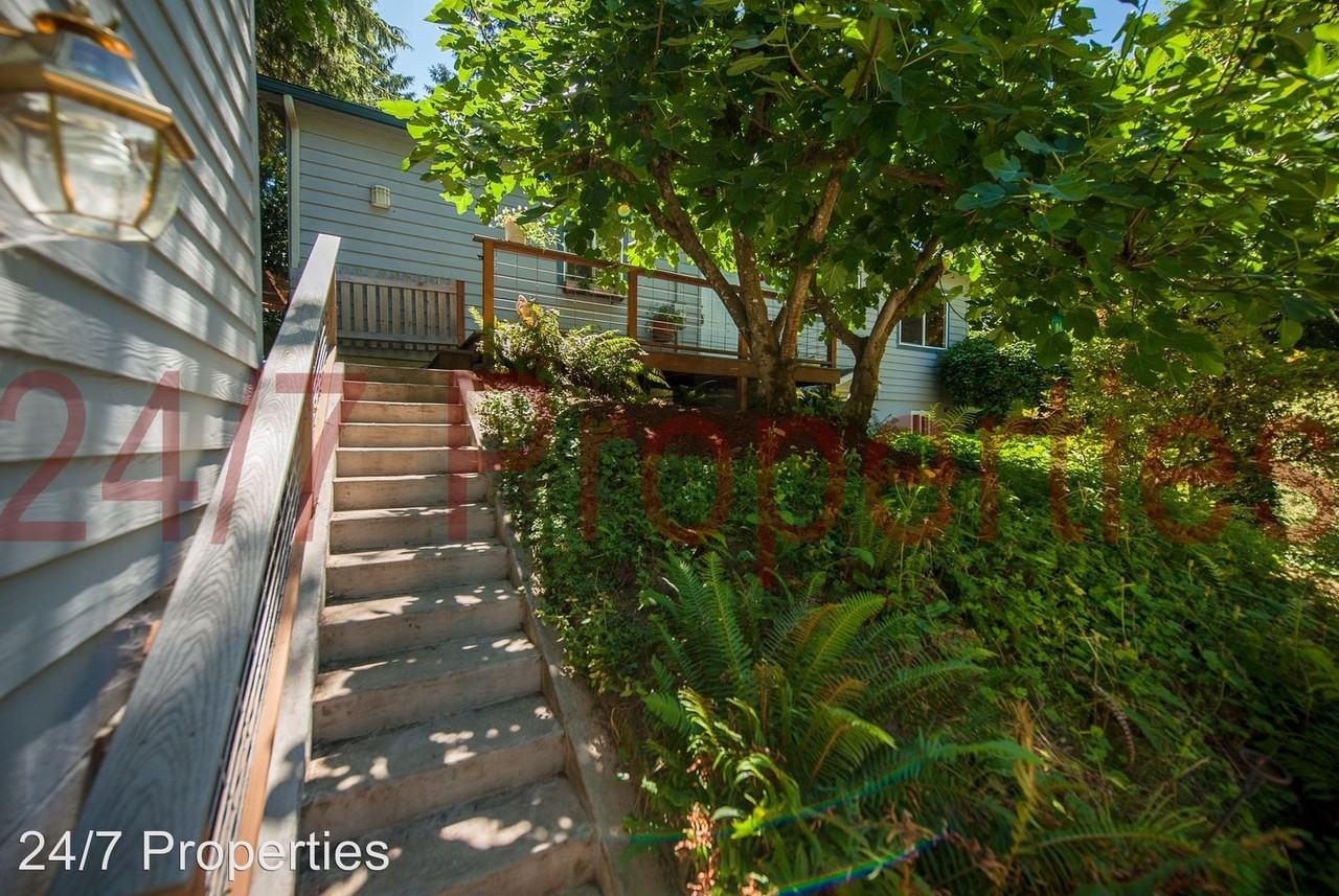 1955 Shadow Wood Dr - Photo 3 of 28