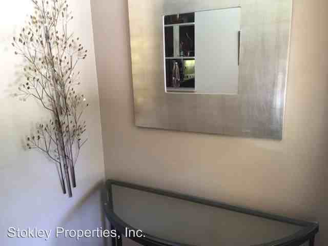 1727 Camino Verde - Photo 3 of 30