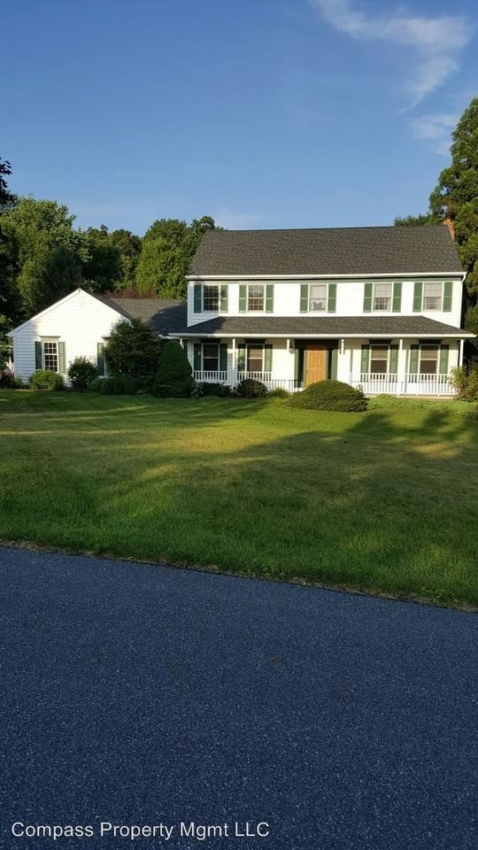 499 Buchland Rd - Photo 2 of 29