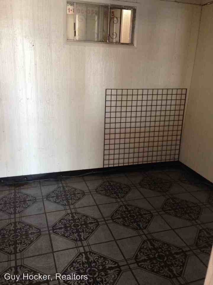 13921 Hawthorne Blvd #1-8 - Photo 3 of 4