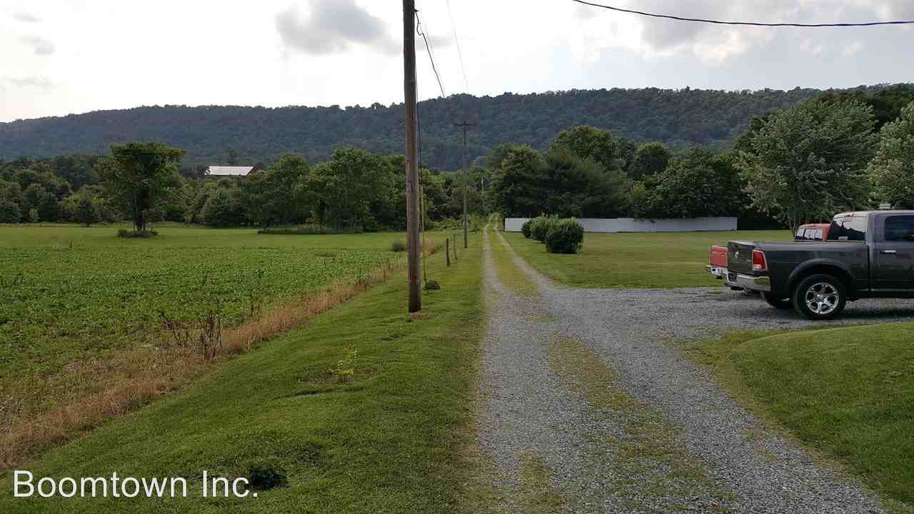 5002 Burkittsville Rd - Photo 3 of 5