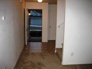 1012 12th St - Photo 2 of 7