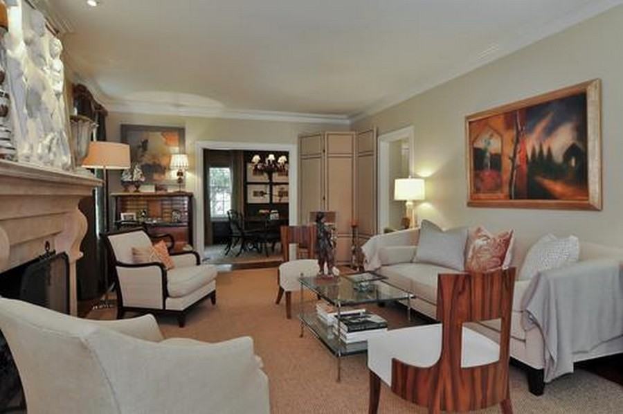 2047 Castleman Dr - Photo 2 of 15