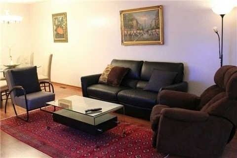 1559 Shale Oak Mews Main - Photo 3 of 8