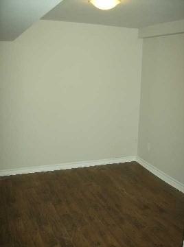 1356 Lakeshore Rd W Lower - Photo 3 of 6