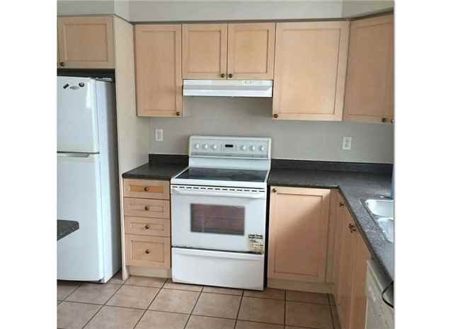 1638 Samuelson Circ - Photo 3 of 10