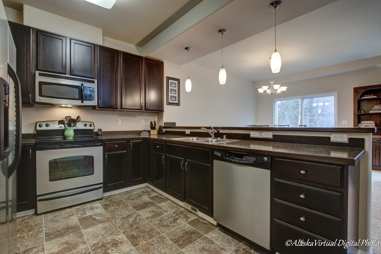 20900 Trailhead Ave - Photo 3 of 5