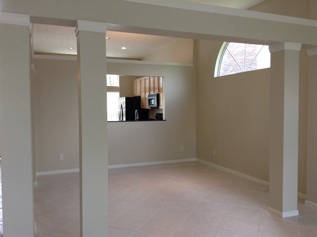 11791 Tennyson Dr - Photo 2 of 10