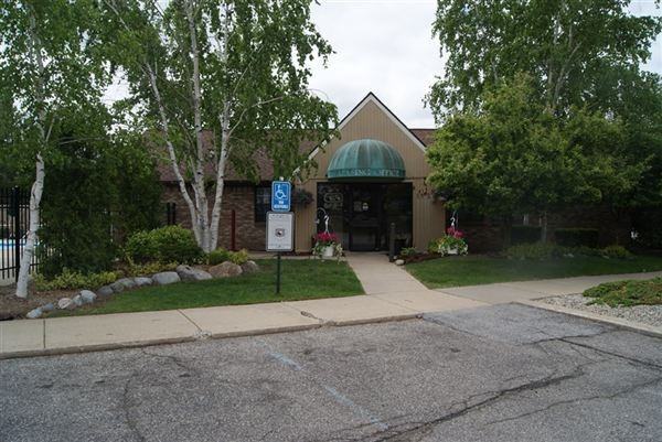 Castle Way Apartments & Townhomes - Photo 3 of 6