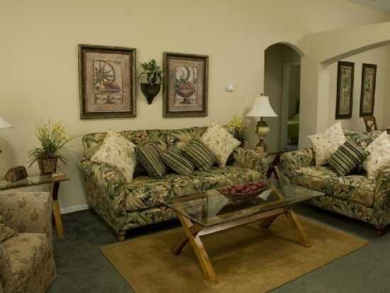 15935 Heron Hill St - Photo 2 of 7