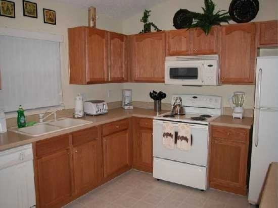 15935 Heron Hill St - Photo 3 of 7