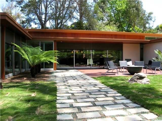 560 Orchid Ln - Photo 2 of 25