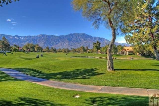 23 Oak Tree Dr - Photo 2 of 31