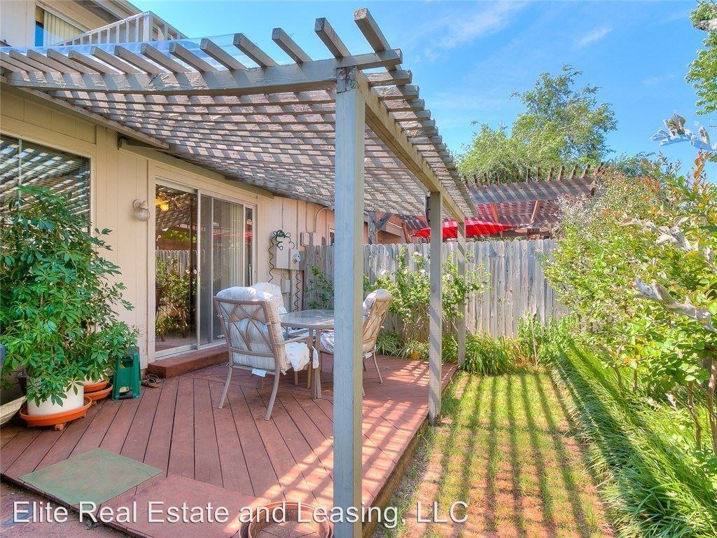 5817 Hefner Village Cir - Photo 3 of 29