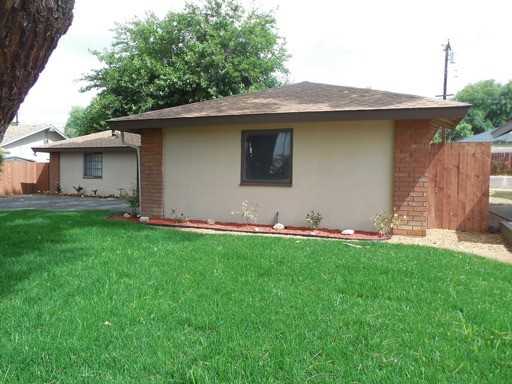 2232 E 17th St - Photo 2 of 23