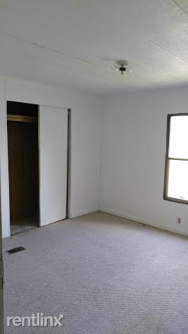 1475 Mill Hole Rd - Photo 3 of 5