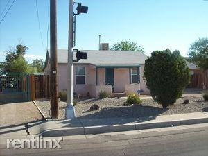 615 Candelaria Rd NW - Photo 2 of 6