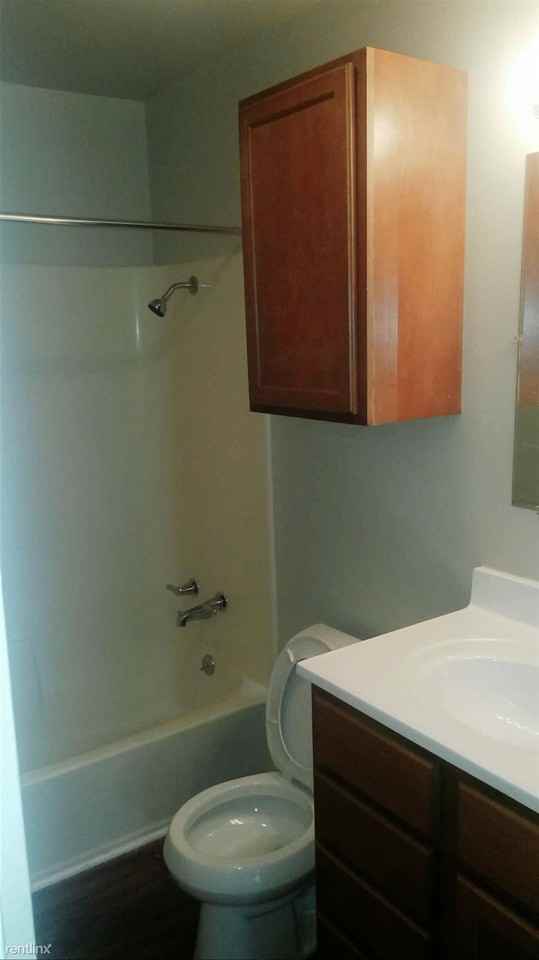 Point D'lieu Apartments - Photo 2 of 3