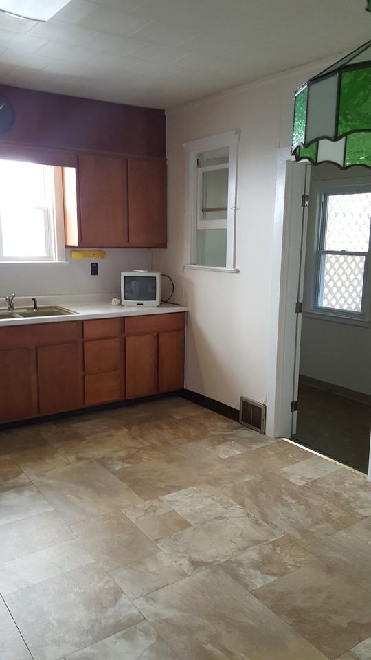 1510 Spruce Street - Photo 3 of 15