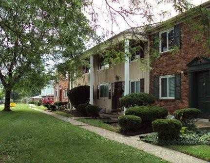 2600 Parklawn Dr #28