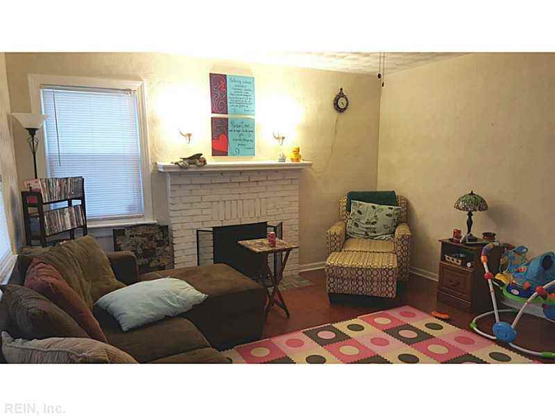 3711 Lenoir Cir - Photo 2 of 21