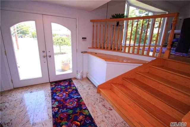 18 Oxford Rd - Photo 2 of 28