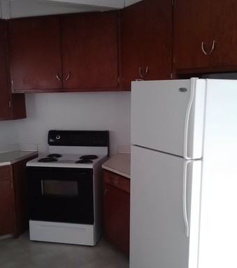 11815 Fir Ave - Photo 2 of 5