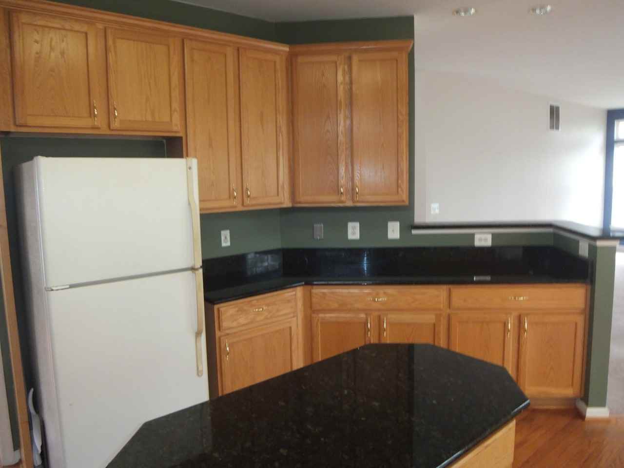 4759 Cheswald Ct - Photo 3 of 38