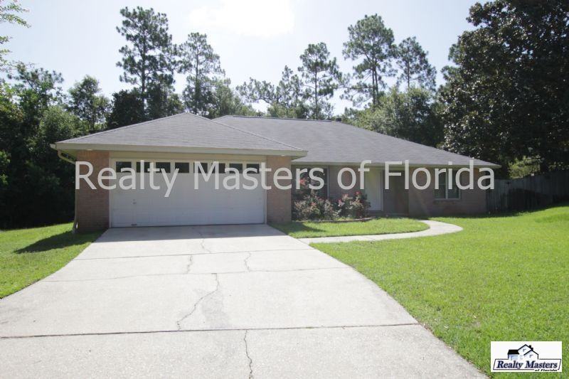 921 Crystal Creek Cir - Photo 2 of 21