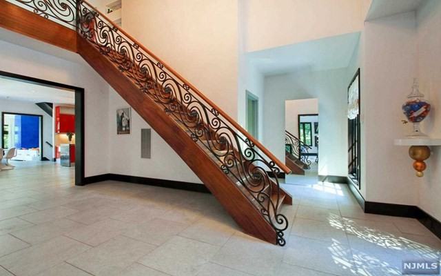 17 Powder Hill Rd - Photo 3 of 25