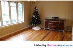 117 Oakwood Dr - Photo 2 of 8
