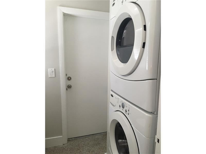 1720 Southwest 13th Court - Photo 2 of 9