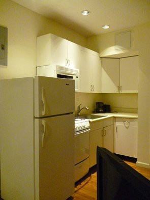 10th Ave & W 50th St #3b