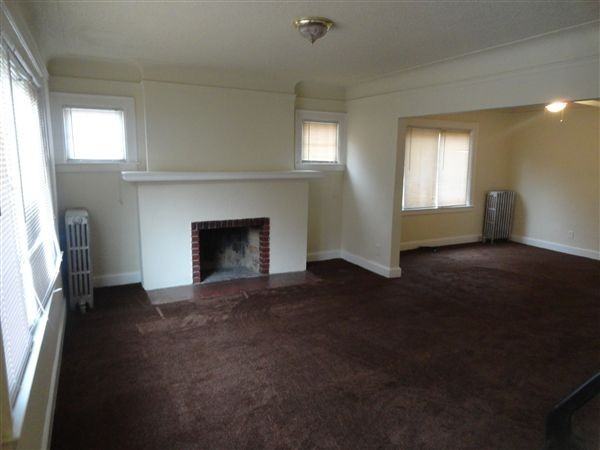 5090 Bedford St - Photo 2 of 10