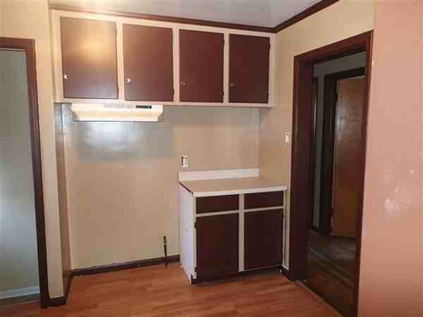 23101 Columbia St - Photo 2 of 10